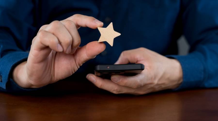 how to handle bad reviews online